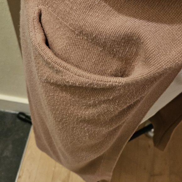 Women's Dusty Pink Long Sweater Cardigan Women's Size S Lightweight Pockets! - Picture 3 of 6